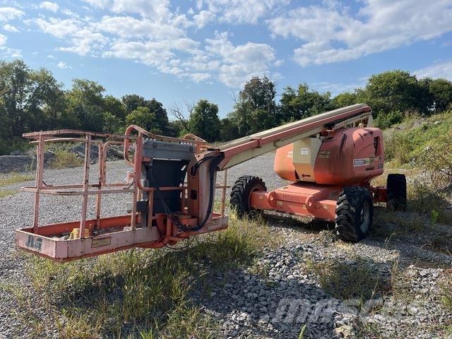 JLG 600A 曲臂高空工作平台