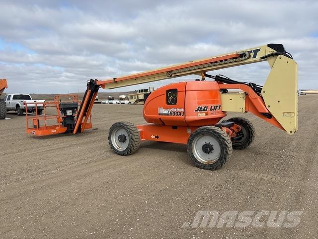 JLG 600AJ 曲臂高空工作平台