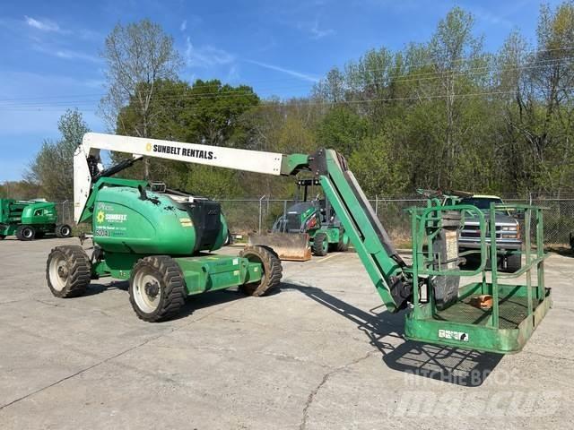 JLG 600AJ 曲臂高空工作平台