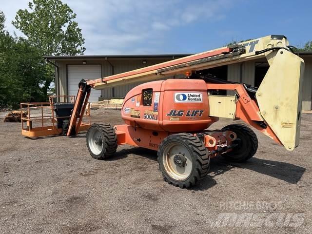 JLG 600AJ 曲臂高空工作平台