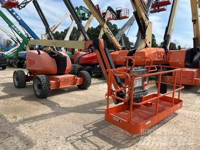 JLG 600AJ 曲臂高空工作平台