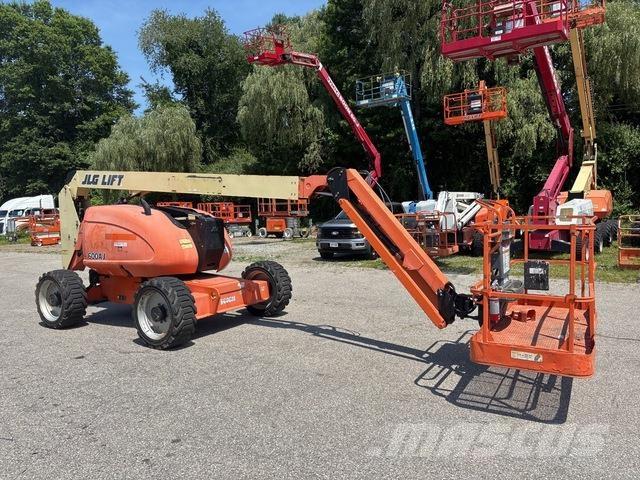 JLG 600AJ 曲臂高空工作平台