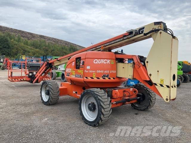 JLG 600AJ 曲臂高空工作平台