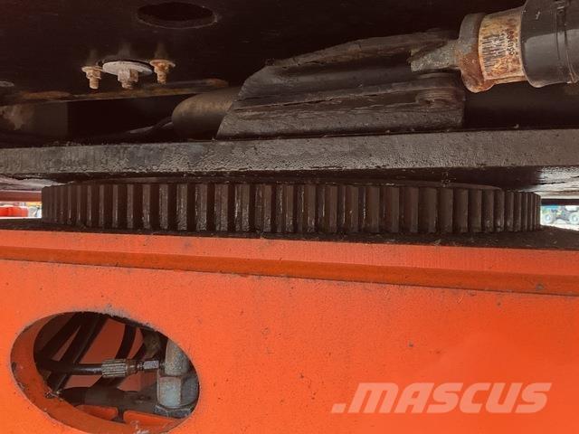 JLG 600AJ 曲臂高空工作平台