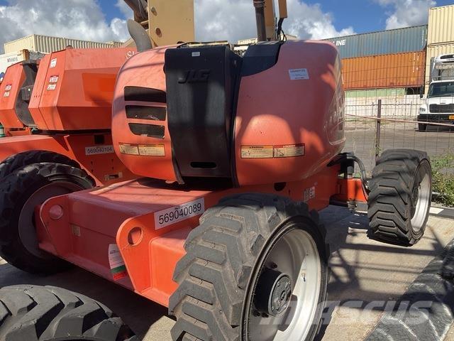 JLG 600AJ 曲臂高空工作平台