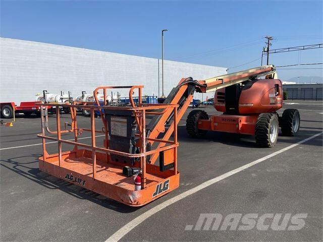 JLG 600AJ 曲臂高空工作平台