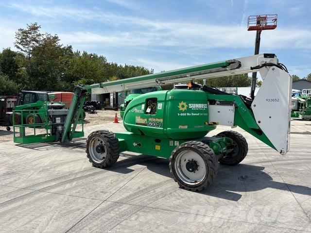 JLG 600AJ 曲臂高空工作平台