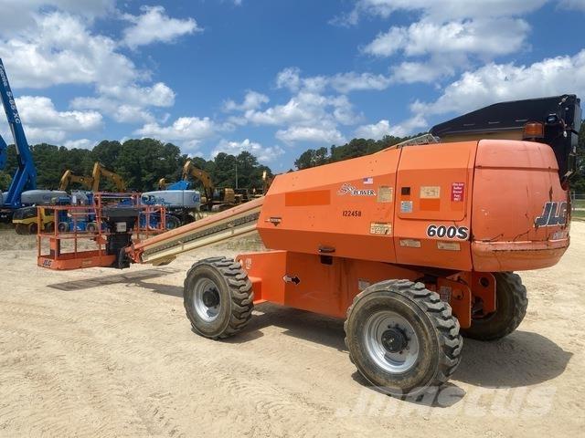 JLG 600S 直臂高空工作平台