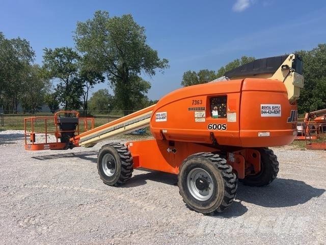 JLG 600S 直臂高空工作平台