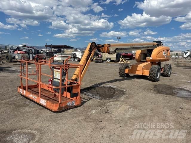 JLG 600SJ 4X4 曲臂高空工作平台