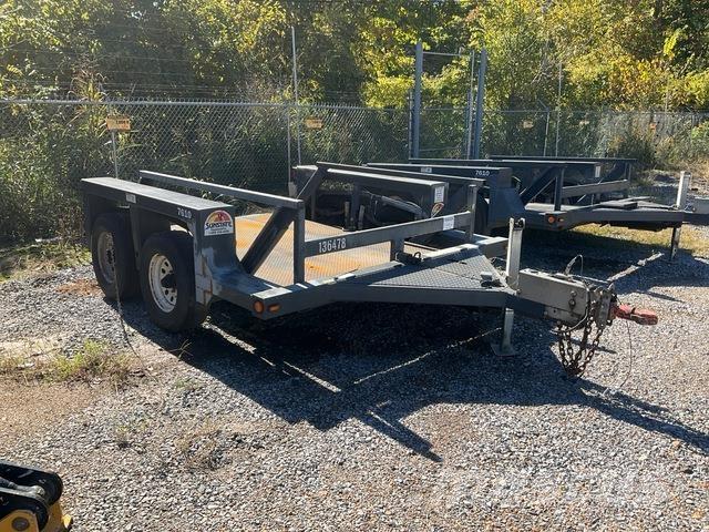 JLG 7610 平板拖车