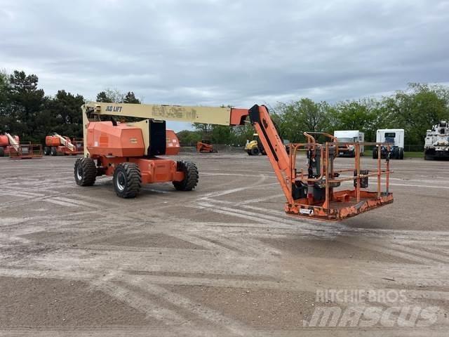 JLG 800 AJ 曲臂高空工作平台