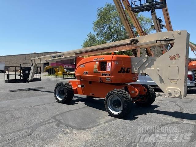 JLG 800A 曲臂高空工作平台