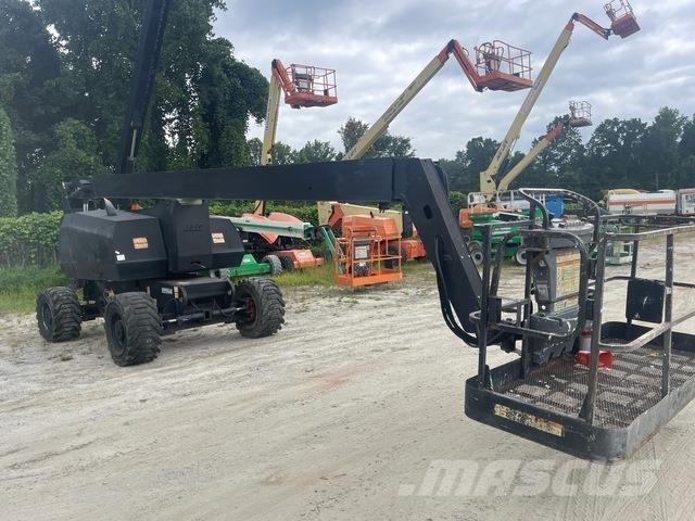 JLG 800A 曲臂高空工作平台