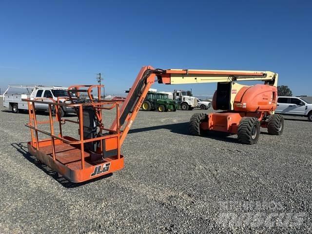 JLG 800AJ 曲臂高空工作平台
