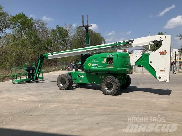 JLG 800AJ 曲臂高空工作平台