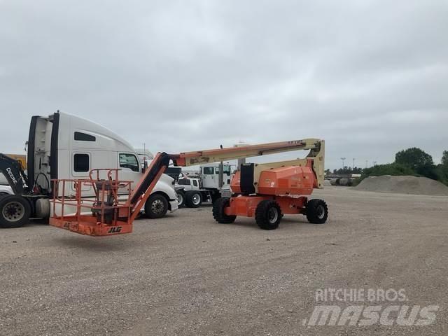 JLG 800AJ 曲臂高空工作平台