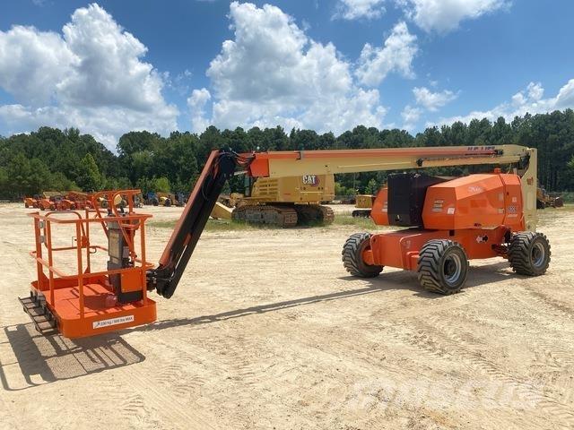 JLG 800AJ 曲臂高空工作平台