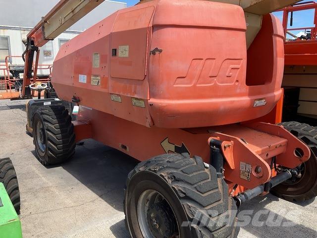 JLG 800AJ 曲臂高空工作平台