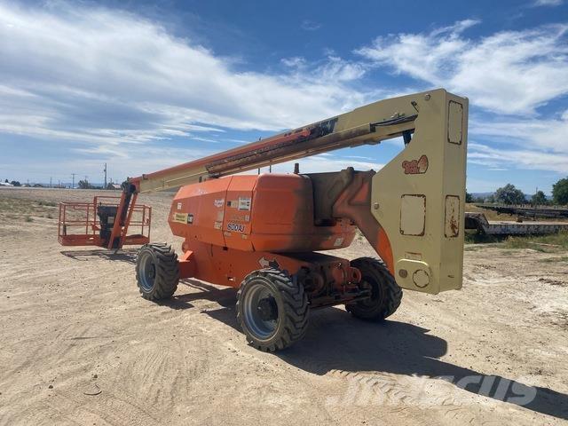 JLG 800AJ 曲臂高空工作平台