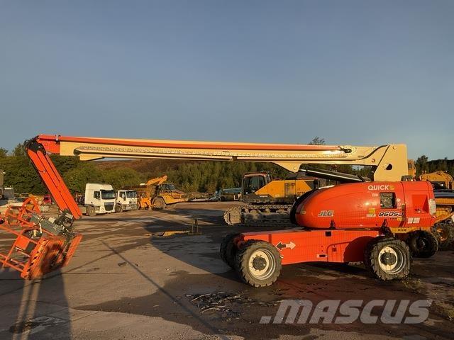JLG 860SJ 曲臂高空工作平台