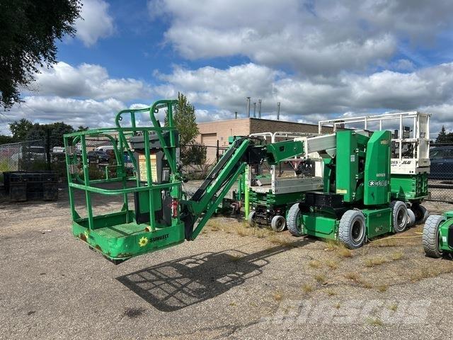 JLG E300 AJP 曲臂高空工作平台