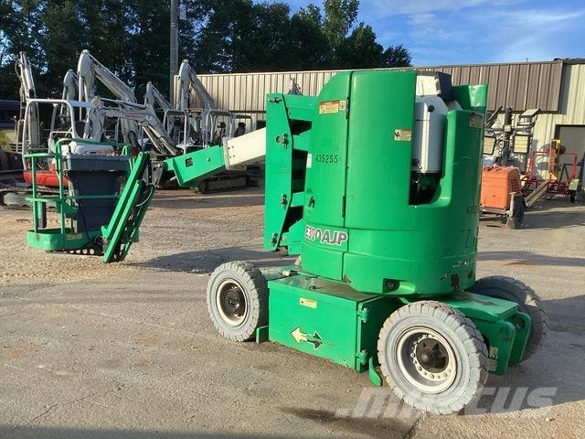 JLG E300 AJP 曲臂高空工作平台