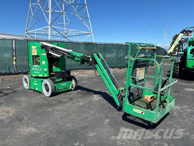 JLG E300 AJP 曲臂高空工作平台