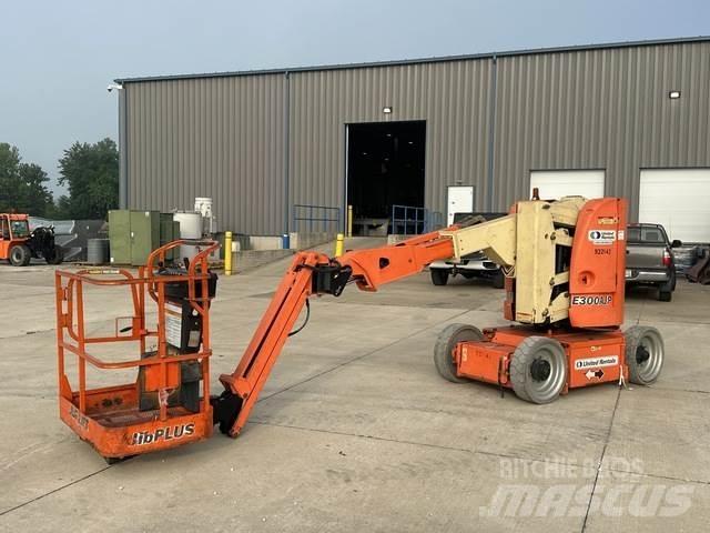 JLG E3000AJP 曲臂高空工作平台