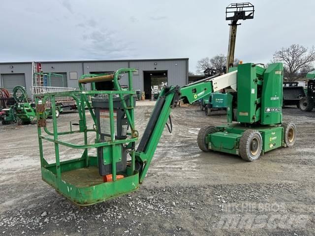 JLG E300AJ 曲臂高空工作平台