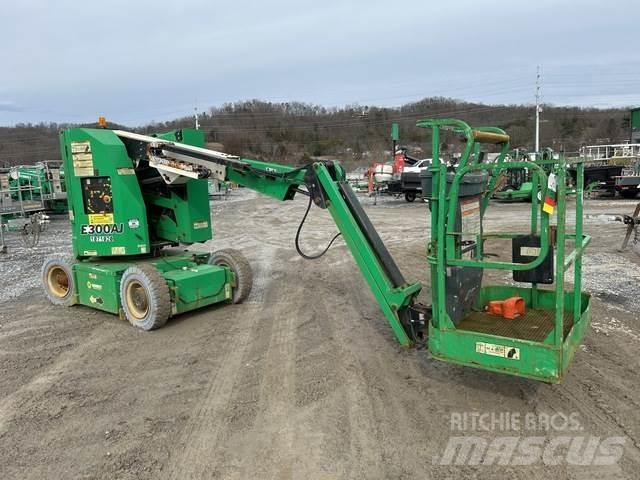 JLG E300AJ 曲臂高空工作平台