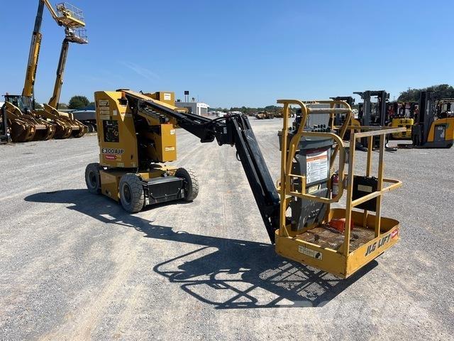 JLG E300AJP 直臂高空工作平台