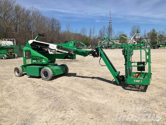 JLG E400AJPN 曲臂高空工作平台