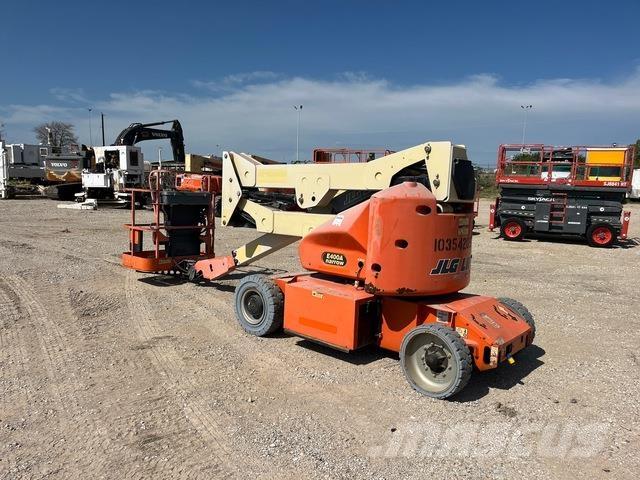 JLG E400AN 曲臂高空工作平台