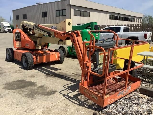 JLG E450AJ 曲臂高空工作平台