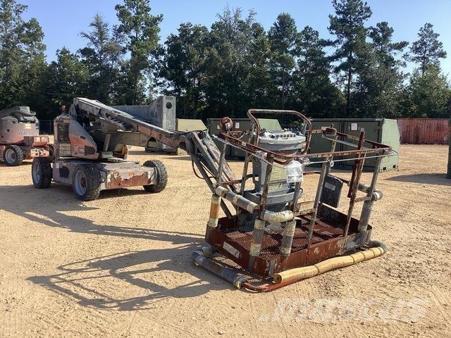 JLG E450AJ 曲臂高空工作平台