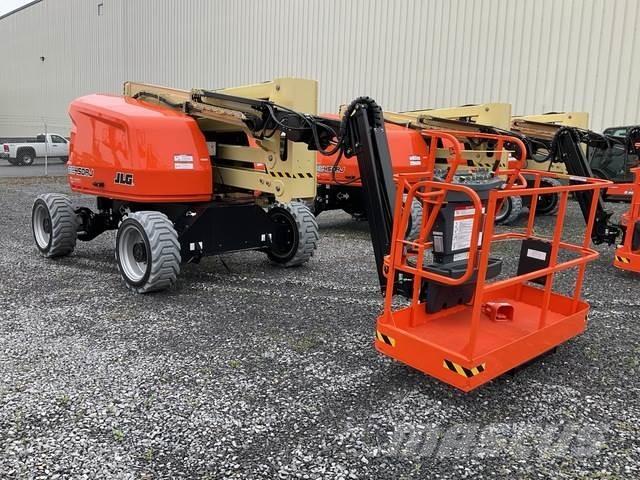 JLG EC450AJ 曲臂高空工作平台