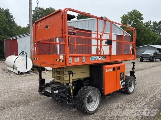 JLG ERT2669 剪叉式升降机