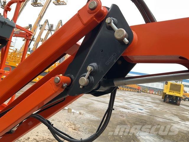 JLG H340AJ 曲臂高空工作平台