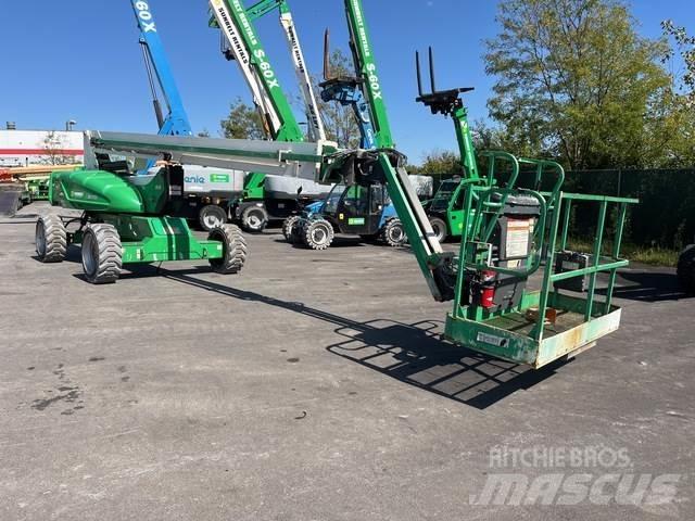 JLG M600JP 曲臂高空工作平台