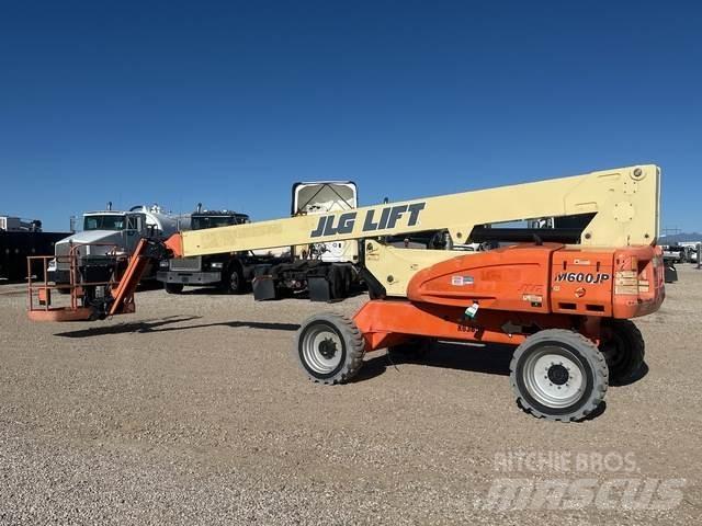 JLG M600JP 曲臂高空工作平台