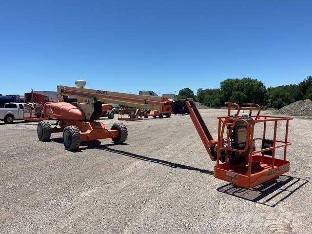 JLG M600JP 曲臂高空工作平台
