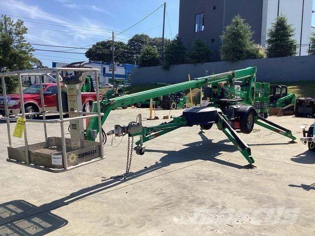 JLG T-350 拖拉移动式高空作业平台