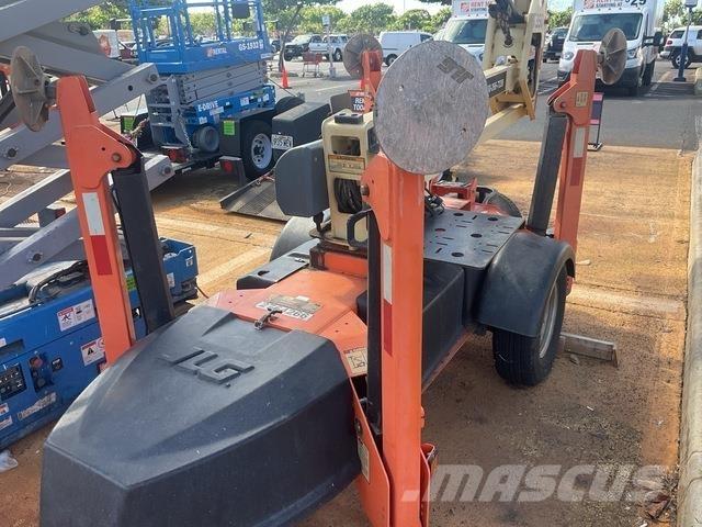 JLG T350 拖拉移动式高空作业平台