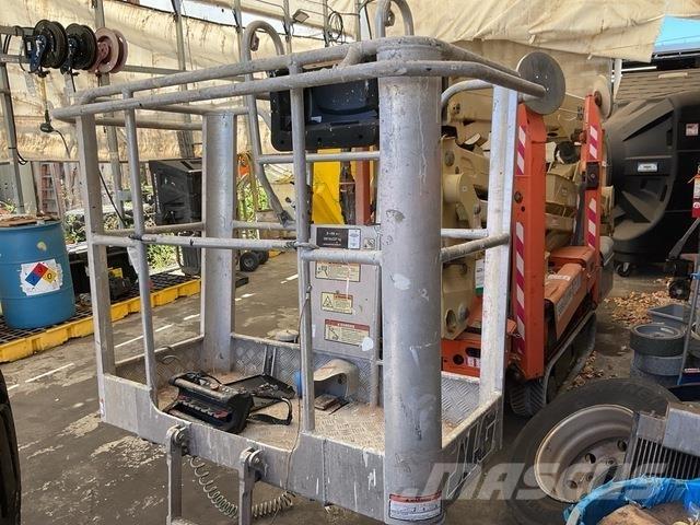 JLG X600AJ 曲臂高空工作平台