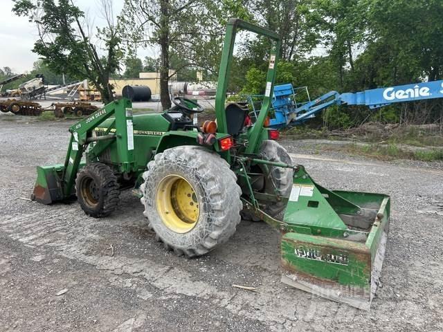 John Deere  小型拖拉机