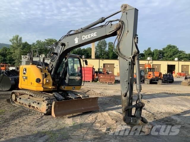 John Deere 135 履带挖掘机
