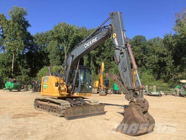 John Deere 135G 履带挖掘机