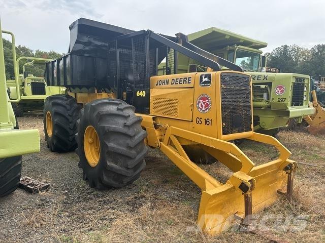 John Deere 640 粉碎机