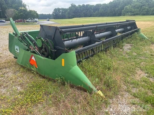 John Deere 925 联合收割机头
